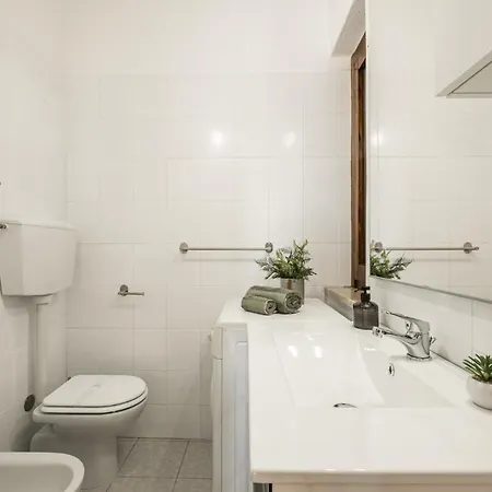 Casa A'mari 3 Min. From The - Free Parking Tatil Evi